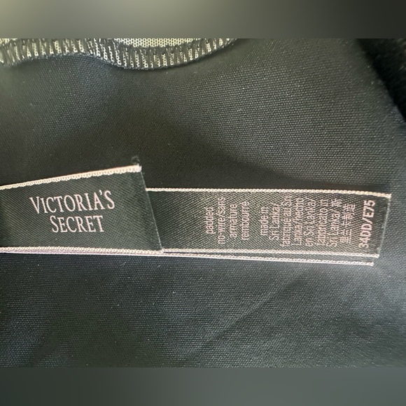 Victoria's Secret Black Bra with Lace Detail - Picture 9 of 10